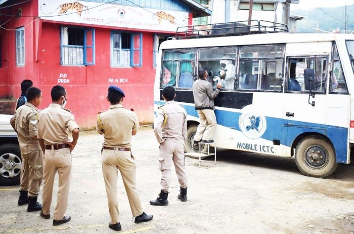 Wokha DTF conducts random test at various location in the town area on May 27. (DIPR Photo)